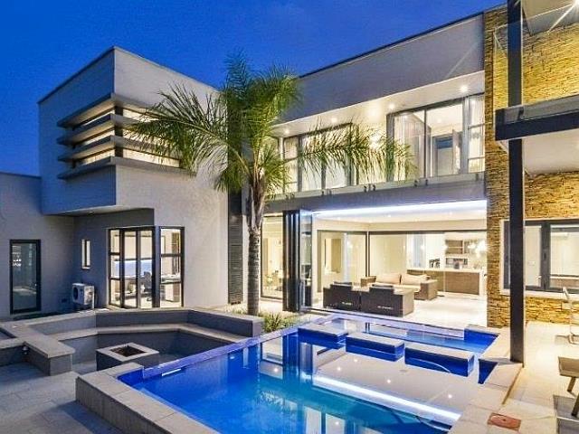 Luxury Apartment